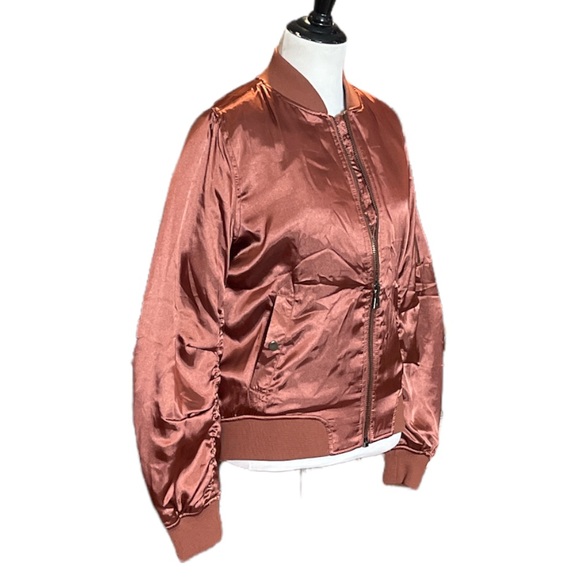 BOOHOO LYDIA SILKY MA1 BOMBER JACKET **NWT** - Picture 3 of 12